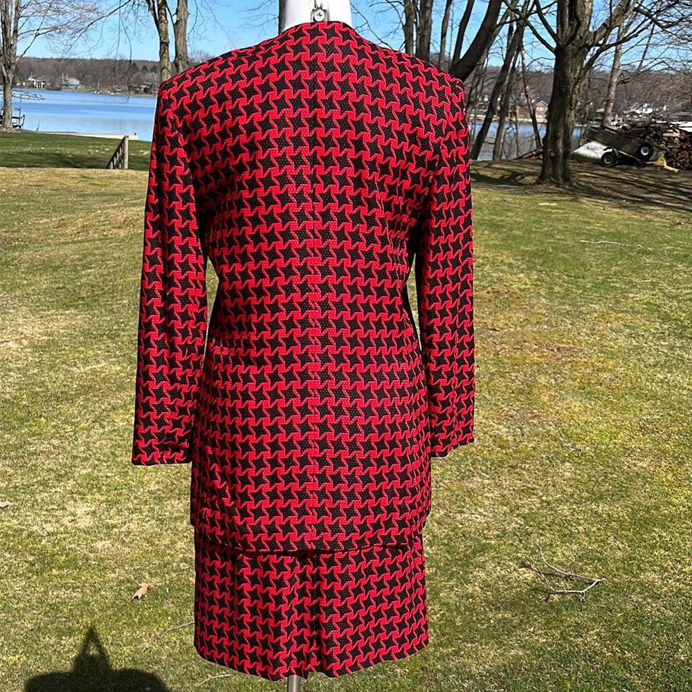 Vintage Jacqueline Ferrar 80’s suit 8 - Picture 4 of 14